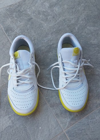 Nike Spor Ve Sik Beyaz Sneaker