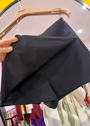 Zara Siyah Asimetrik Mini şort  Etek - Görsel 5