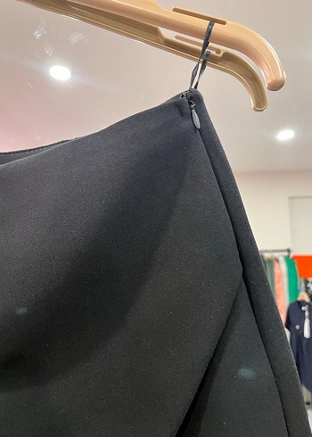 Zara Siyah Asimetrik Mini şort  Etek - Görsel 7