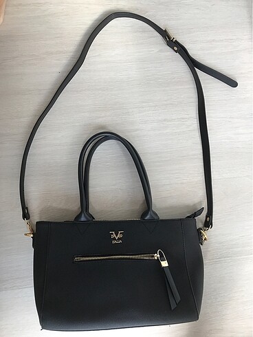 Versace 19.69 Siyah askılı çanta