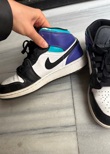 Nike air Jordan 1 mid - Görsel 3