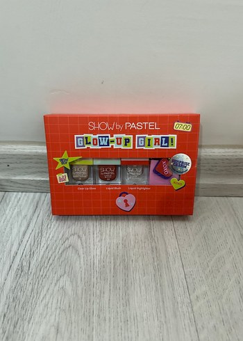 SHOW by PASTEL Makyaj Seti - Görsel 2