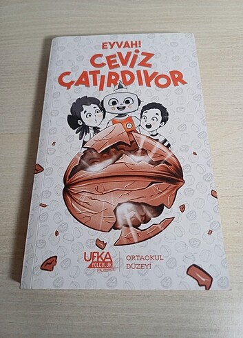 EYVAH! Ceviz Çatlıyor kitap