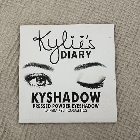 Kylie Far Paleti