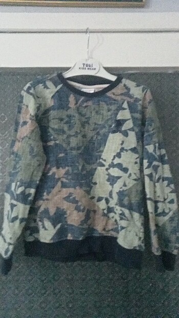 Sweatshirt 