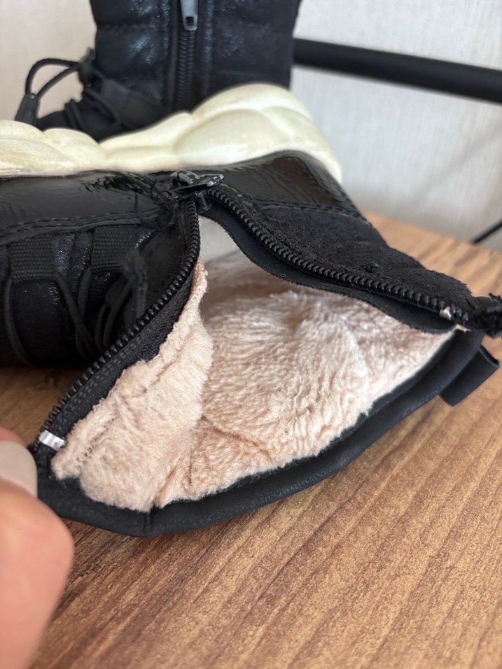 Siyah Çocuk Kaymaz Cırtlı Bot - Görsel 5