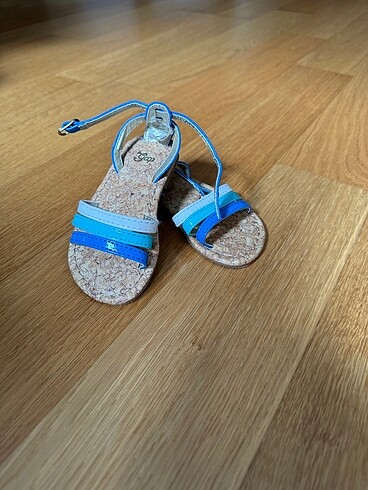 Gap baby sandalet hic kullanilmadi !!!