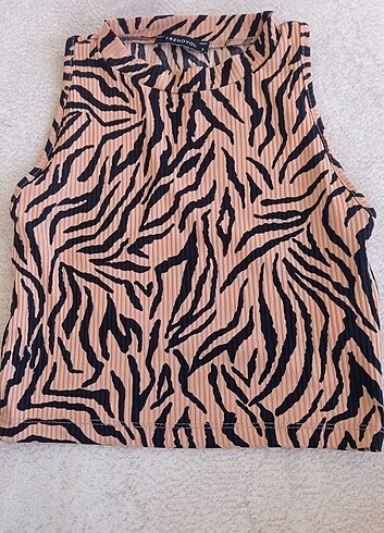 Trendyol & Milla Trendyolmilla crop