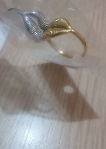  Beden Altın Renkli Mini Elastik Kadın Küpeler ve yüzük