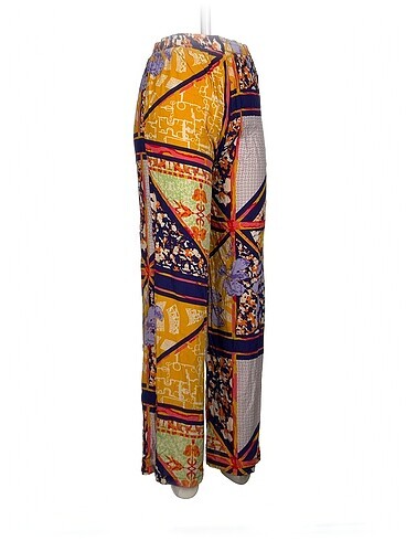 Diğer PreLoved Kumaş Pantolon %70 İndirimli.