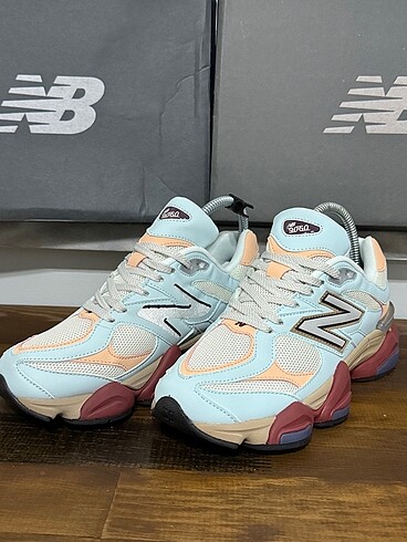 New Balance New Balance 9060 Yeşil Dar Kalıp