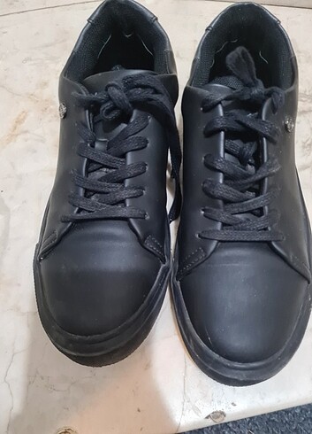 39 Beden Spor ayakkabı 