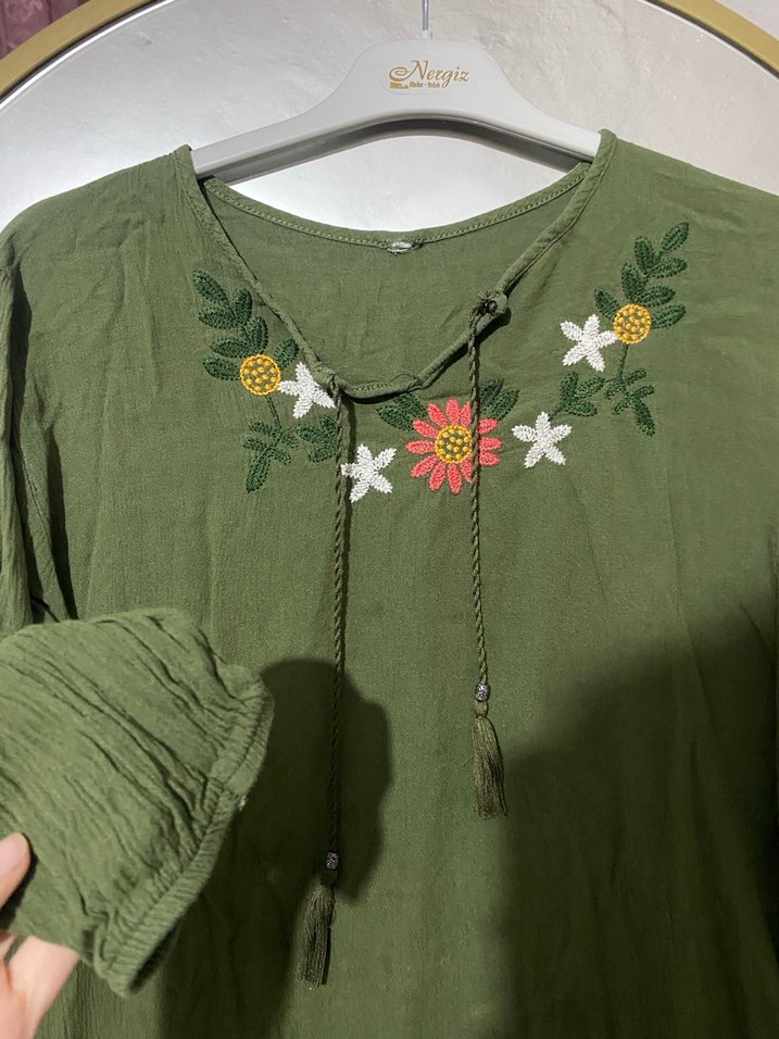 Nakışlı Yeşil Bohem Kadın Bluz - Görsel 2