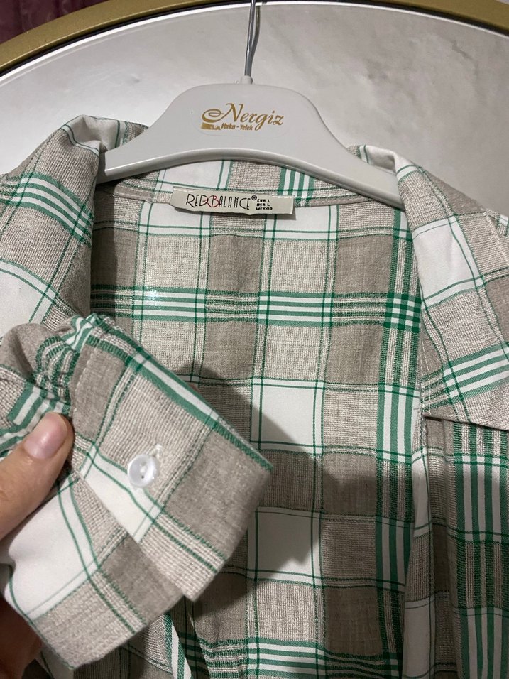 Gri Ekose Desenli Düğmeli Kadın Gömlek - Görsel 2