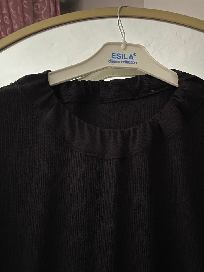 Uzun Kollu Siyah Fırfırlı Kadın Elbise - Görsel 2