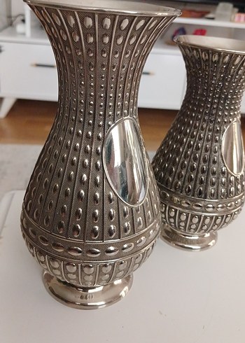 Diğer kumuş vazo