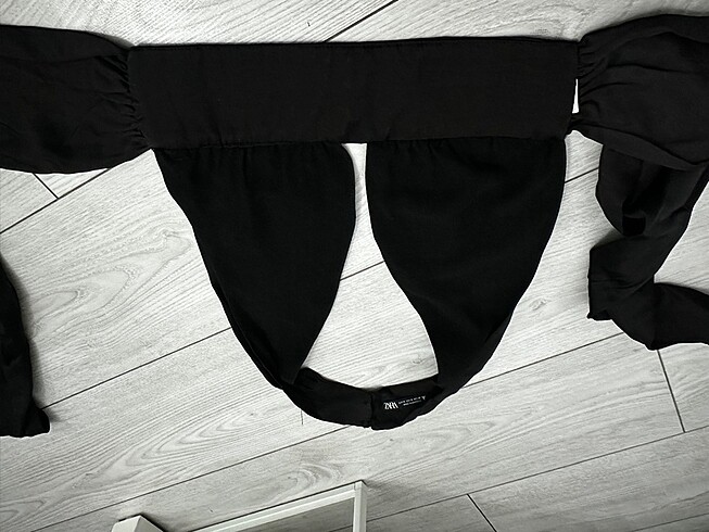 Zara Zara Büstiyer