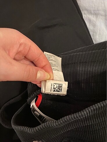 l Beden siyah Renk Siyah north face eşofman