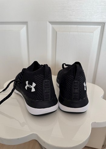 Under Armour Siyah Bağcıklı Erkek Spor Ayakkabı - Görsel 2