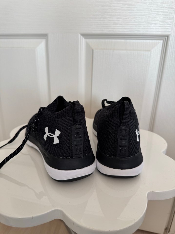 Under Armour Siyah Bağcıklı Erkek Spor Ayakkabı - Görsel 2