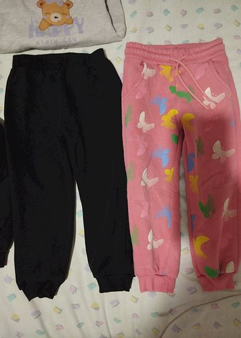 2 Yaş Beden Kız Bebek Kapüşonlu Fermuarlı 4 Parça Takım