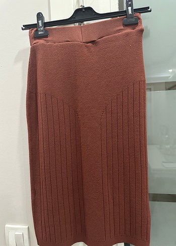 Adil Işık marka Düğmeli Kahverengi Uzun Triko Etek - Görsel 4