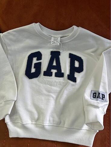 GAP marka sweatshirt