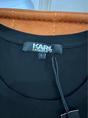 m Beden Karl lagerfeld marka tişört
