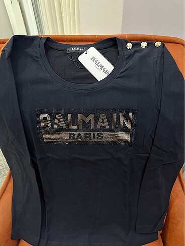 l Beden siyah Renk Balmain marka sweatshirt