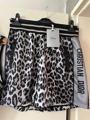 40 Beden siyah Renk Chiristian Dior takım