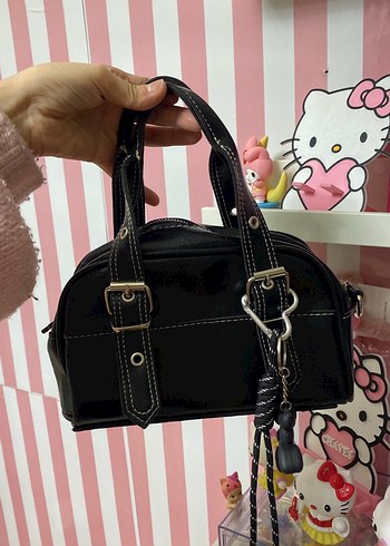 Siyah Deri Tokalı Gotik El Çantası - Görsel 2