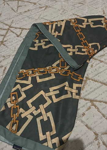 Zincir Detaylı Yeşil krem rengi desenli Şal - Görsel 2