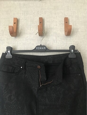 m Beden Siyah desenli denim etek