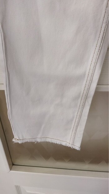 38 Beden beyaz Renk Kırık beyaz mom pantolon