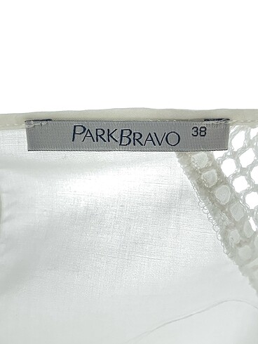 38 Beden beyaz Renk Park Bravo Bluz %70 İndirimli.