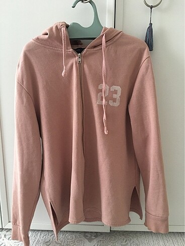 Kapüşonlu sweat