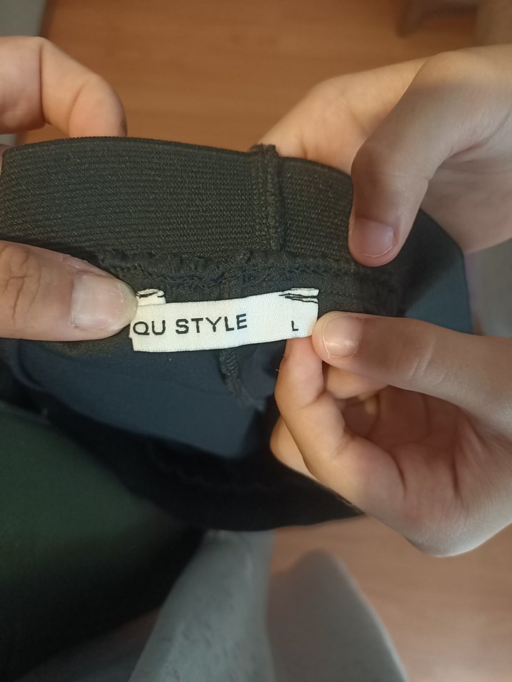 Piliseli Siyah Uzun etek - Görsel 4