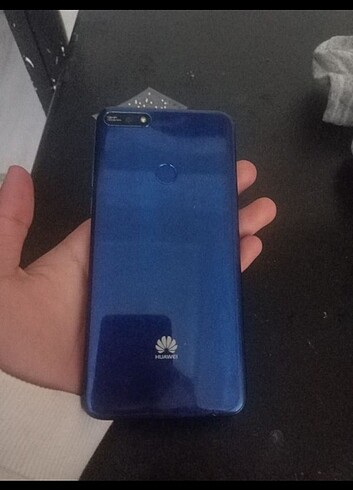 Huawei y7