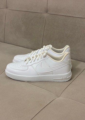 Nike Air Force Beyaz Spor Ayakkabi