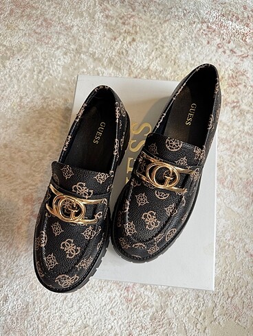 37 Beden Guees Loafer 37 numara Ilary 4g logolu mokasen