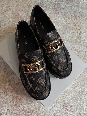 Guees Loafer 37 numara Ilary 4g logolu mokasen