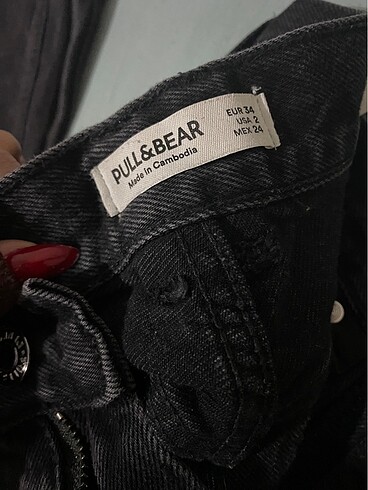 PULL AND BEAR MOM JEAN