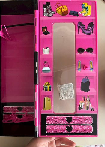 Barbie Dolabi - Görsel 3