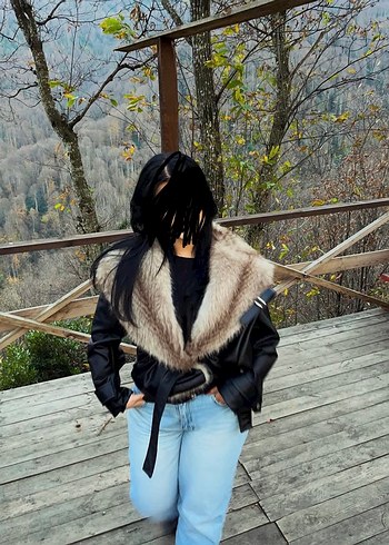 Zara Siklik Ve Sicaklik Siyah Deri Gorunumlu Kurklu Ceket