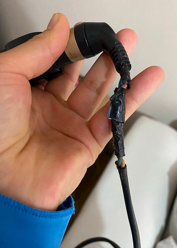 Siyah Saç Düzleştirici - Görsel 8