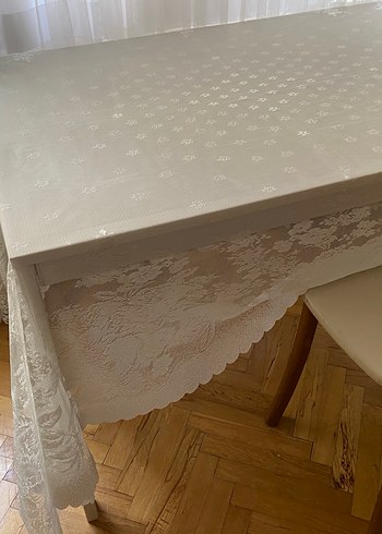 Beyaz Düz Masa Örtüsü - Görsel 2