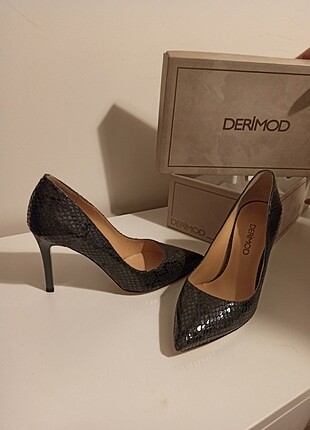Derimod 