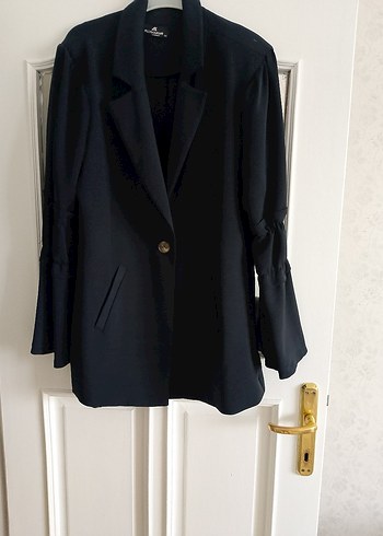 Zara Düğmeli Siyah Midi Blazer çeket