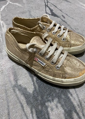 Superga 35