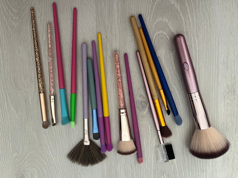 Pastel Renkli Çoklu Makyaj Fırça Seti - Görsel 2